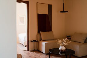 Aethos Hotel  Saragano