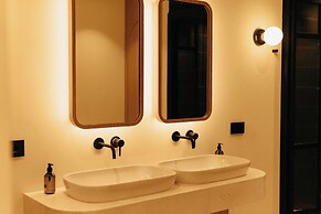 Aethos Hotel  Saragano