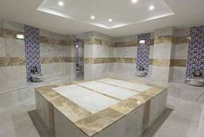 Side Win Hotel