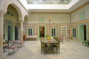 Dar Ya - Hostel