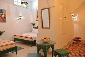 Dar Ya - Hostel