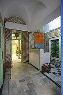 Dar Ya - Hostel