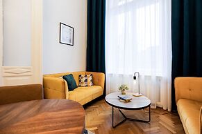 Maverick Apartments