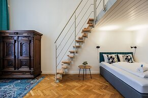 Maverick Apartments