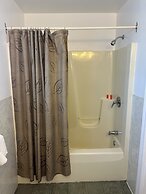Silver Birch Motel