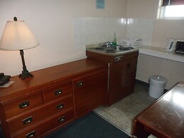 Silver Birch Motel