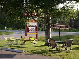 Silver Birch Motel