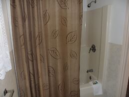 Silver Birch Motel