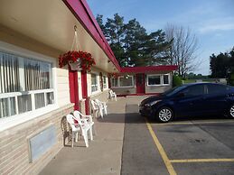 Silver Birch Motel
