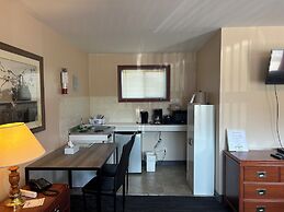 Silver Birch Motel