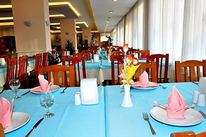 Çınar Family Suite Hotel