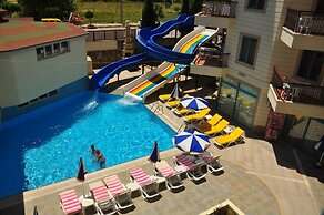 Çınar Family Suite Hotel
