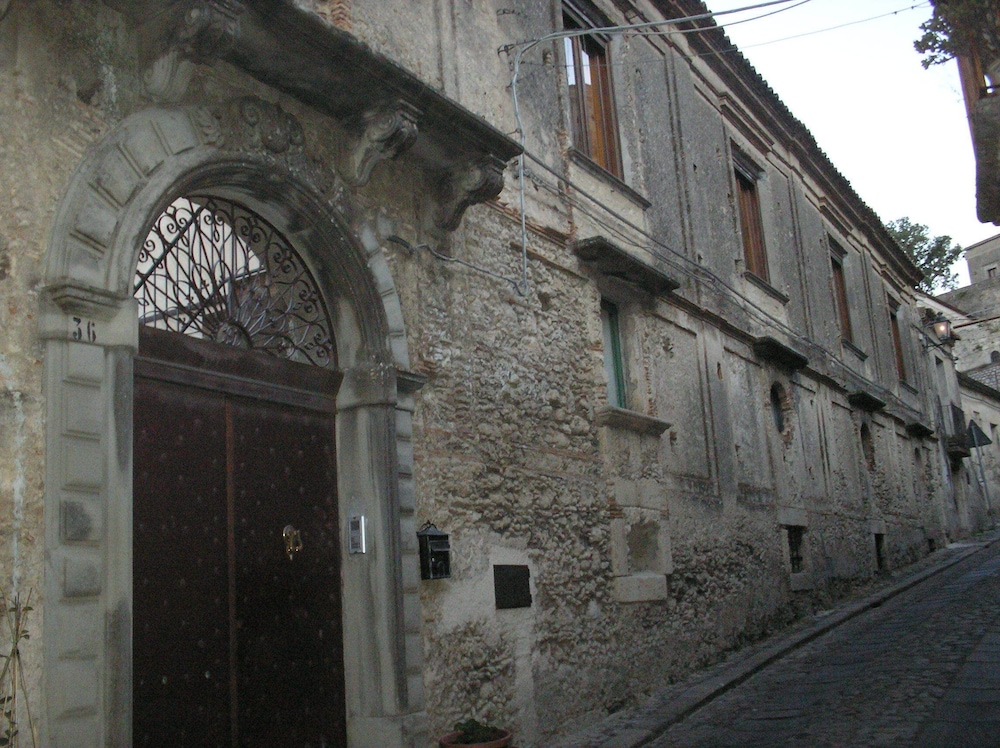 Casa Ferrari