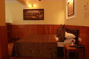 The New Castle Hotel
