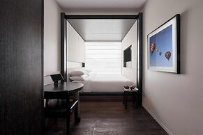 Little National Hotel Canberra