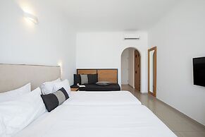 The George Hotel