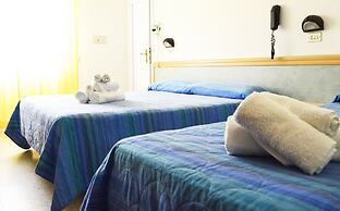 Hotel Lux