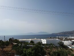 Charissi Hotel