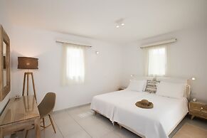 Charissi Hotel