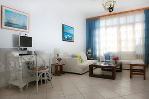Charissi Hotel