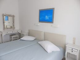 Charissi Hotel