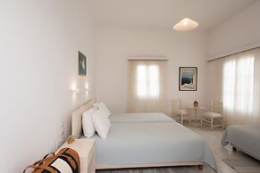 Charissi Hotel