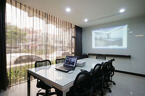 Dubai Villa Motel