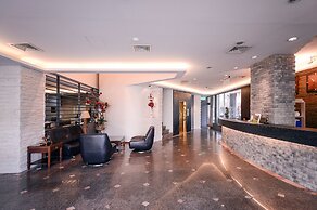 Waugh Den Hotel