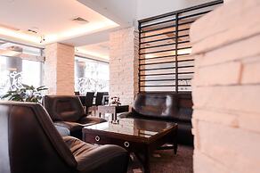 Waugh Den Hotel