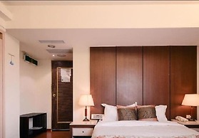 Waugh Den Hotel