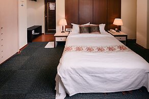 Waugh Den Hotel
