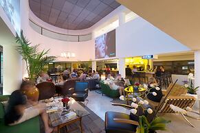 Lily & Bloom Hotel