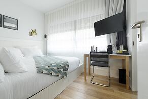 Lily & Bloom Hotel