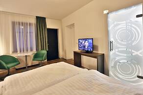 VIP Apartments