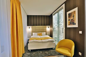 VIP Apartments