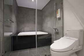P&F Hotel