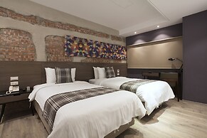 P&F Hotel
