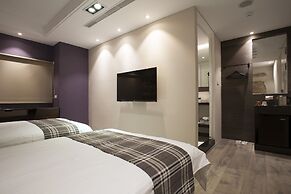 P&F Hotel