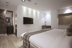P&F Hotel