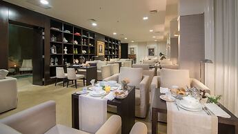 Universal Boutique Hotel