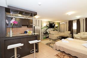 Hotel Joy