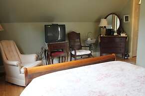 Lynwood Inn