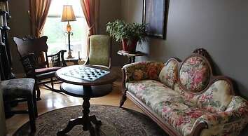 Lynwood Inn