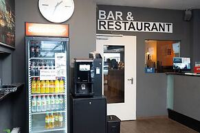 Station Hostel For Backpackers