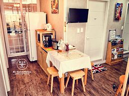 Br. Guesthouse Hongdae