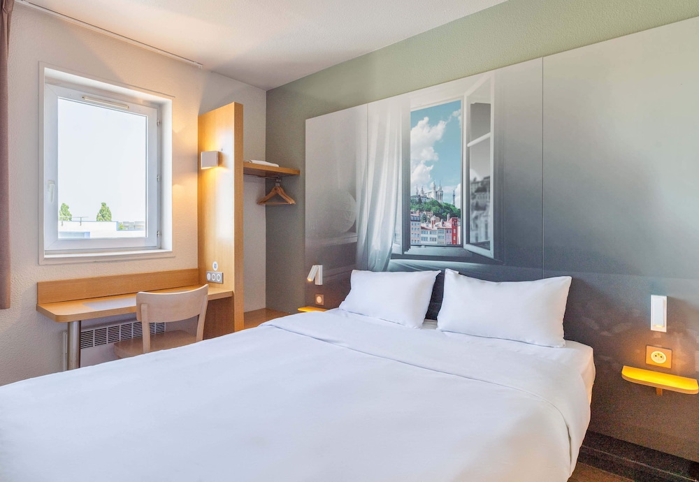 B&B HOTEL LYON St Bonnet Mi-Plaine