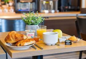 B&B HOTEL LYON St Bonnet Mi-Plaine