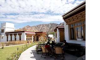Saboo Resorts