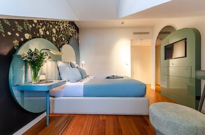 The 7 Hotel