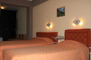 Athorama Hotel